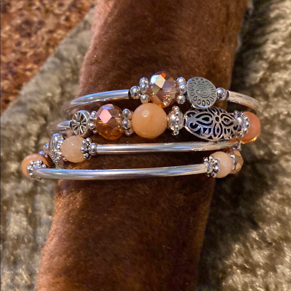 NEW IN BOX Silver/Beige/Amber Color Beaded Bracelet